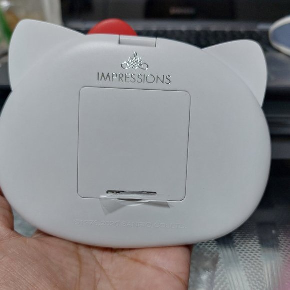 IMPRESSIONS FOR HELLO KITTY COMPACT MIRROR KAWAII - Picture 5 of 8